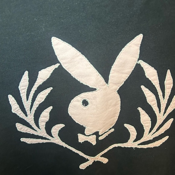 Vintage 2005 Playboy distressed crest logo patch sweater - Picture 4 of 11